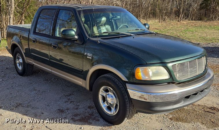 image for item EQ6871 2002 Ford F150 SuperCrew pickup truck