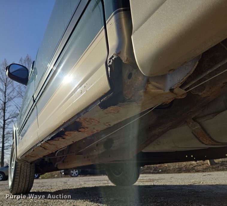 image for item EQ6871 2002 Ford F150 SuperCrew pickup truck