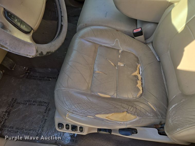 image for item EQ6871 2002 Ford F150 SuperCrew pickup truck