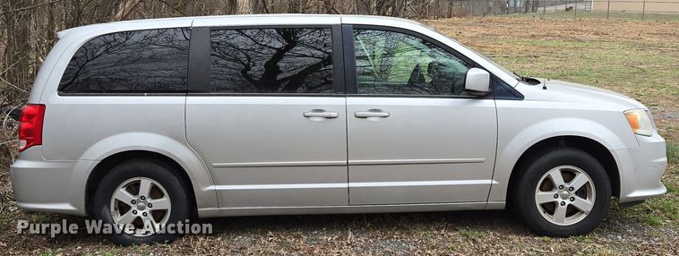 image for item EQ6873 2011 Dodge  Grand Caravan SUV