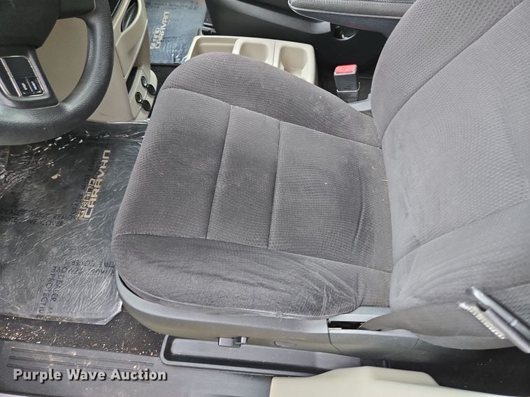 image for item EQ6873 2011 Dodge  Grand Caravan SUV