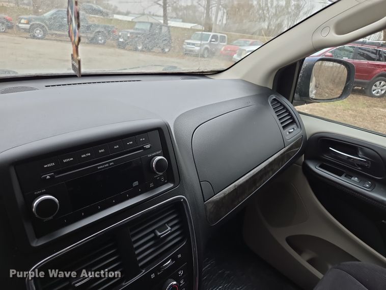 image for item EQ6873 2011 Dodge  Grand Caravan SUV