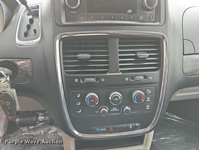 image for item EQ6873 2011 Dodge  Grand Caravan SUV