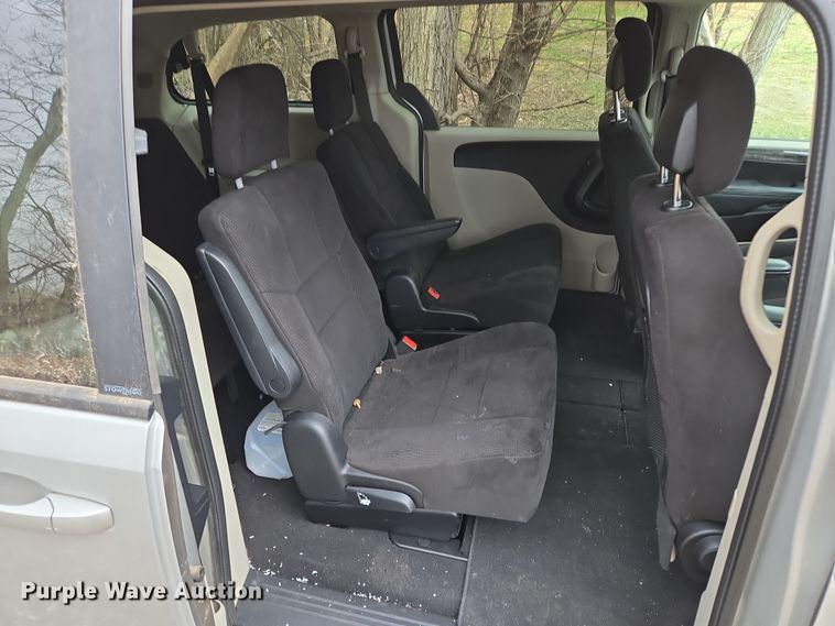 image for item EQ6873 2011 Dodge  Grand Caravan SUV