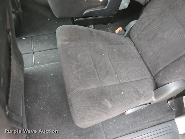 image for item EQ6873 2011 Dodge  Grand Caravan SUV