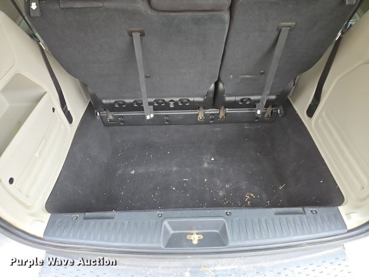 image for item EQ6873 2011 Dodge  Grand Caravan SUV