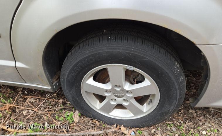 image for item EQ6873 2011 Dodge  Grand Caravan SUV