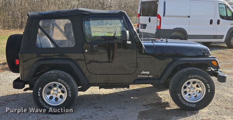 image for item EQ6874 2003 Jeep  Wrangler  SUV