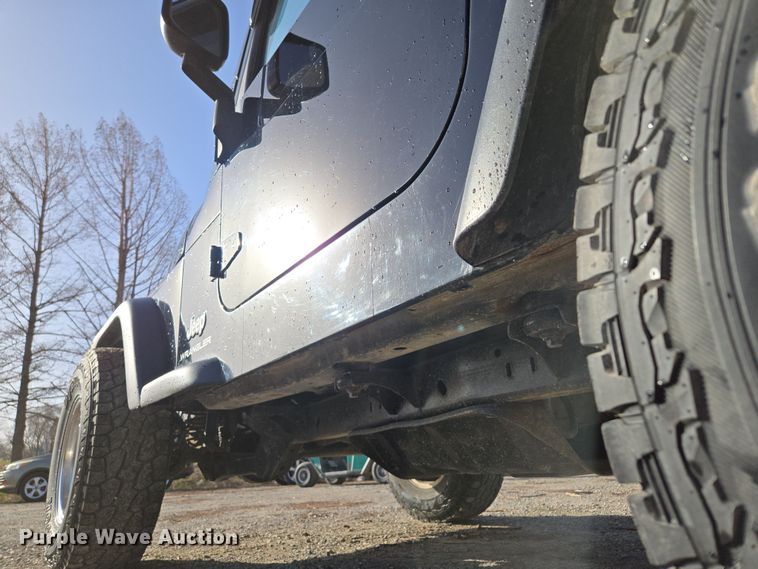 image for item EQ6874 2003 Jeep  Wrangler  SUV