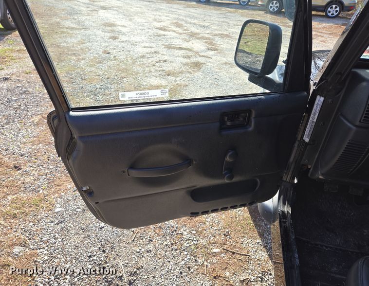 image for item EQ6874 2003 Jeep  Wrangler  SUV