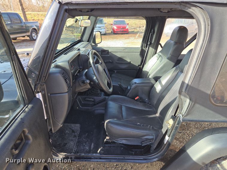 image for item EQ6874 2003 Jeep  Wrangler  SUV