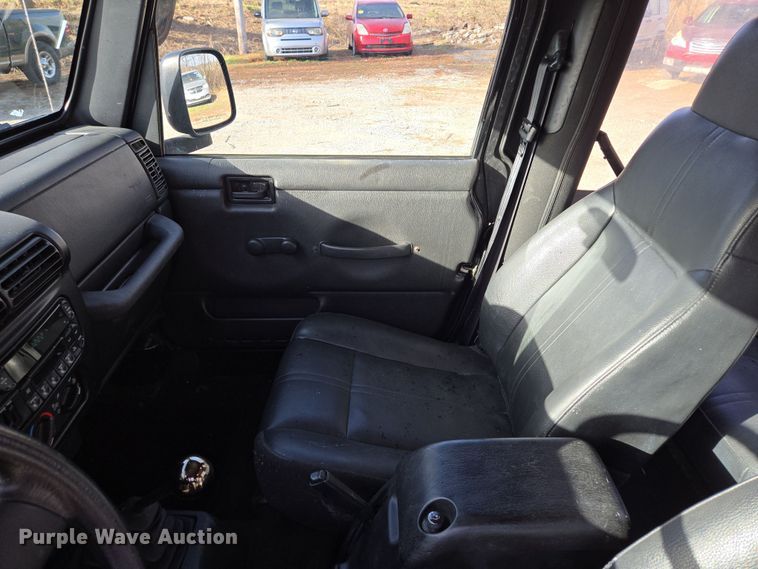 image for item EQ6874 2003 Jeep  Wrangler  SUV