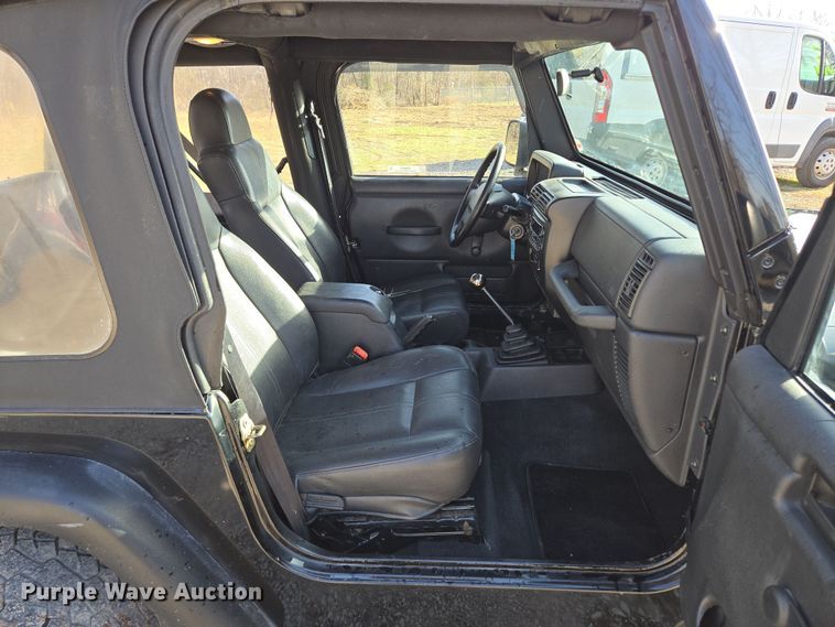 image for item EQ6874 2003 Jeep  Wrangler  SUV