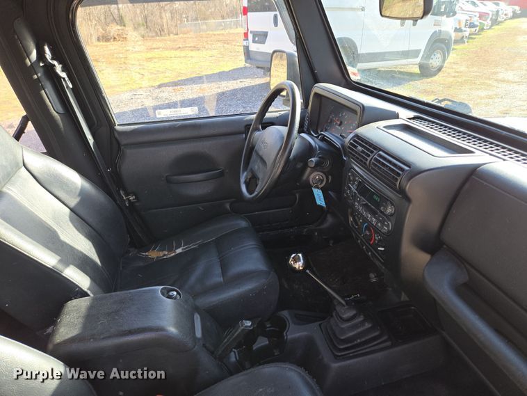 image for item EQ6874 2003 Jeep  Wrangler  SUV