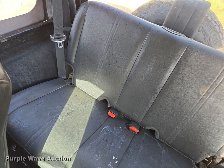 image for item EQ6874 2003 Jeep  Wrangler  SUV