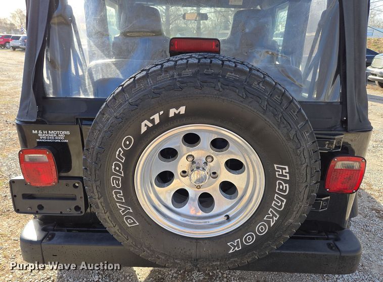 image for item EQ6874 2003 Jeep  Wrangler  SUV