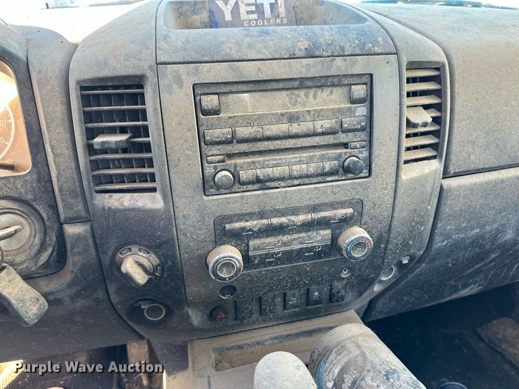 image for item ER8744 2012 Nissan Titan Crew Cab pickup truck