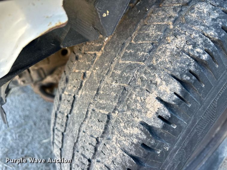 image for item ER8744 2012 Nissan Titan Crew Cab pickup truck