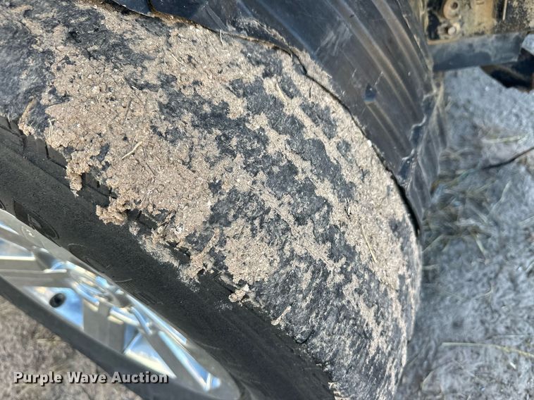 image for item ER8744 2012 Nissan Titan Crew Cab pickup truck