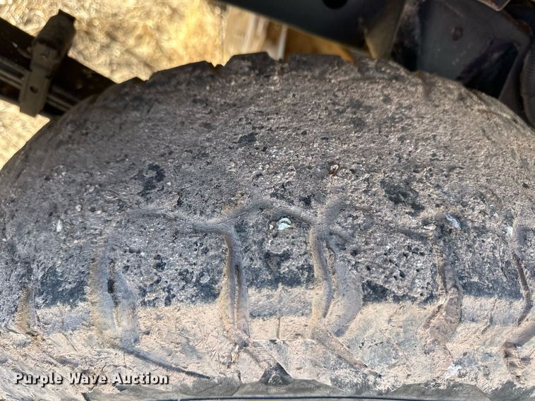 image for item ER8744 2012 Nissan Titan Crew Cab pickup truck