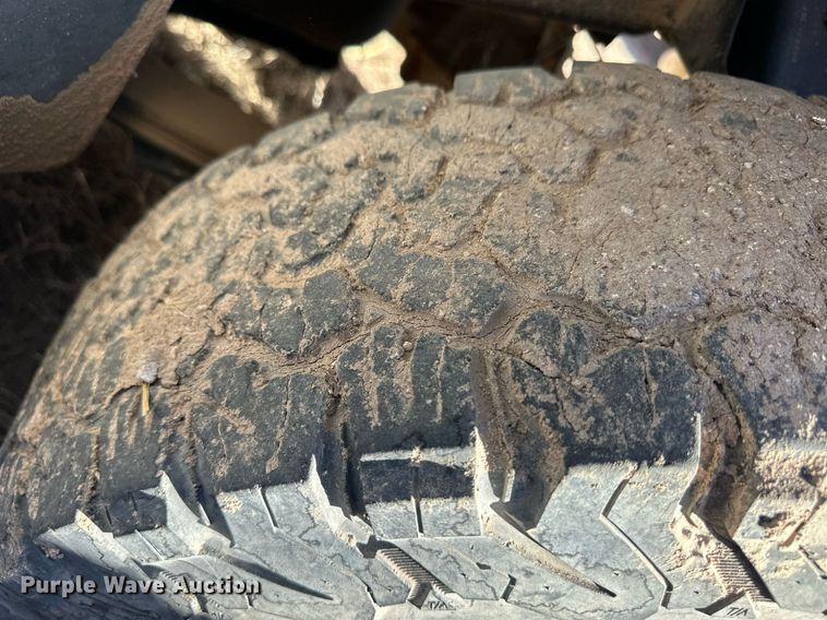 image for item ER8744 2012 Nissan Titan Crew Cab pickup truck