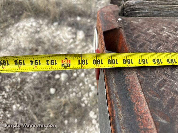 image for item ER8783 1975 Ford F600 dump flatbed truck