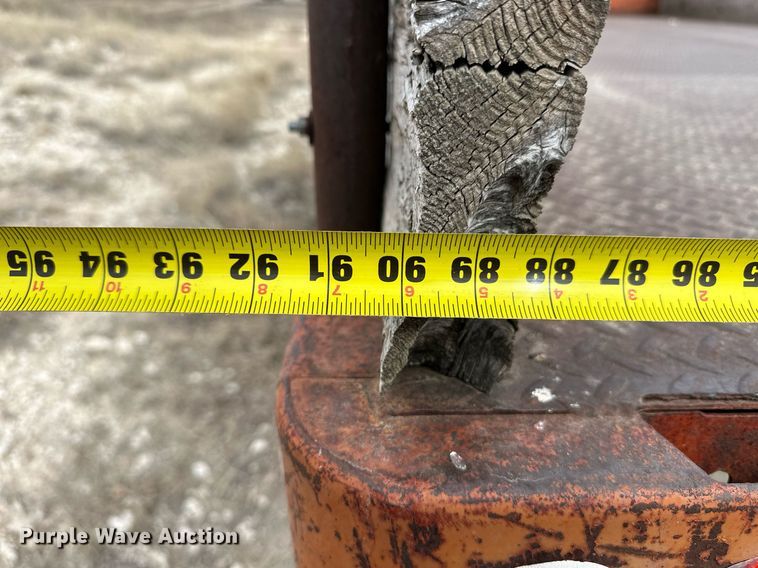 image for item ER8783 1975 Ford F600 dump flatbed truck