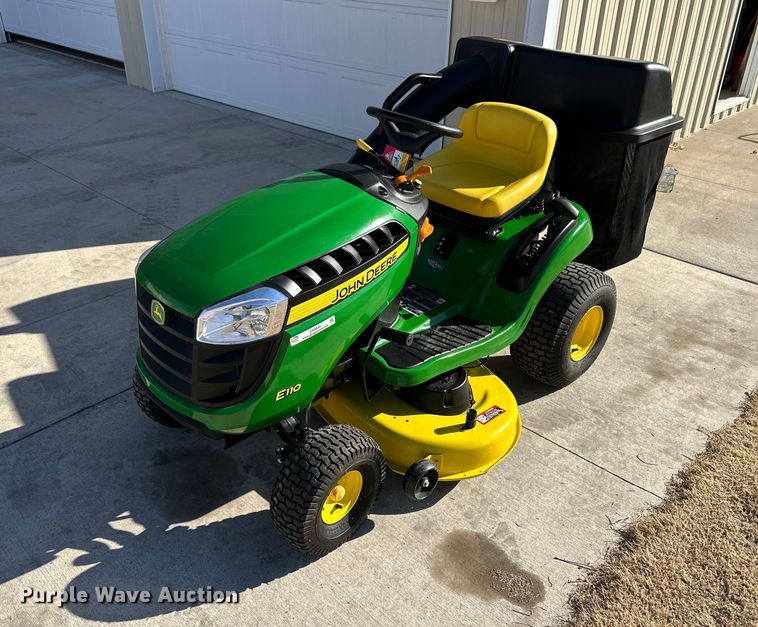 image for item ER8845 John Deere E110 lawn mower