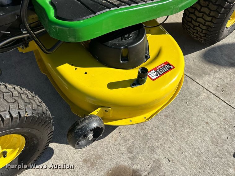 image for item ER8845 John Deere E110 lawn mower