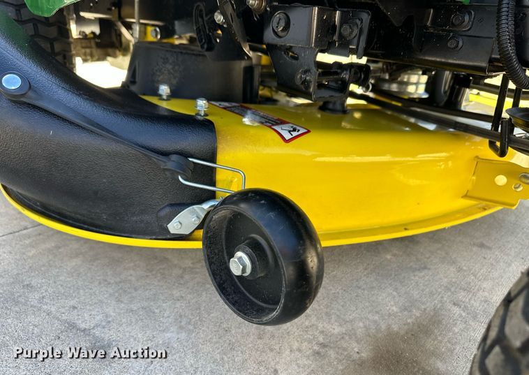 image for item ER8845 John Deere E110 lawn mower