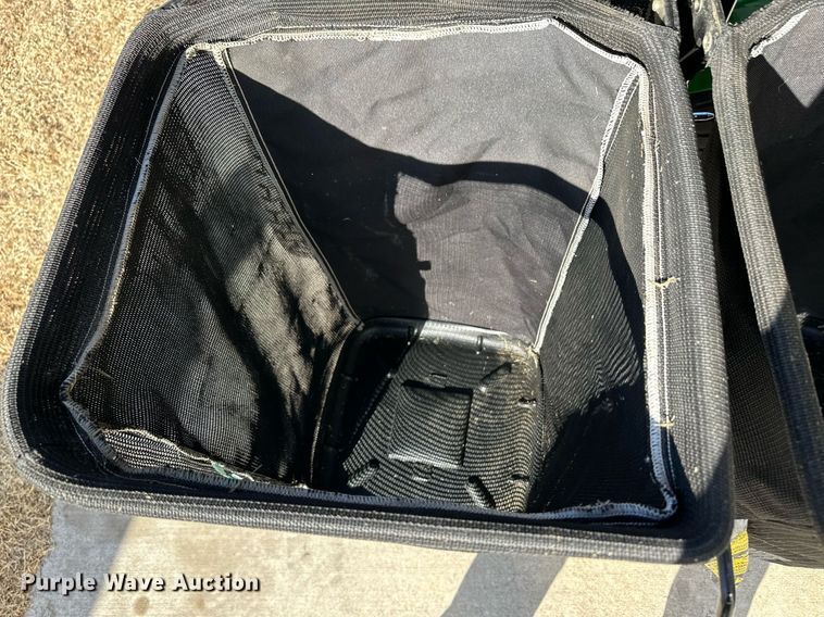 image for item ER8845 John Deere E110 lawn mower