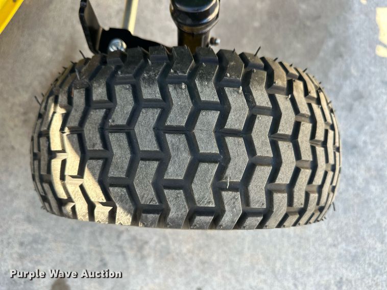 image for item ER8845 John Deere E110 lawn mower