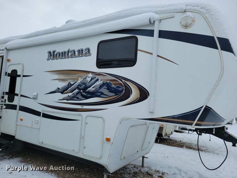 image for item NB9878 2010 Keystone Montana camper