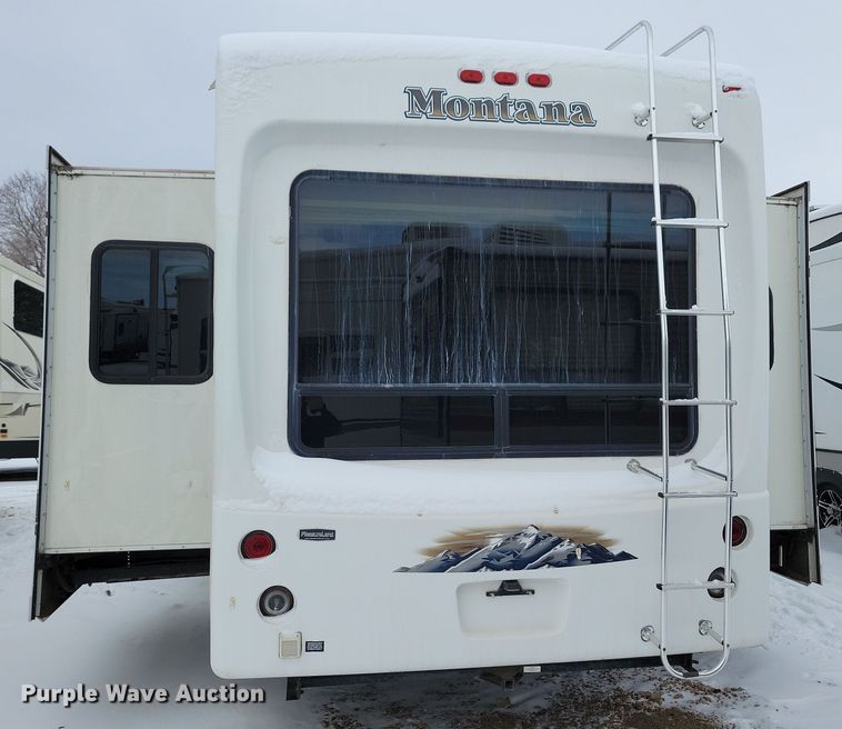 image for item NB9878 2010 Keystone Montana camper