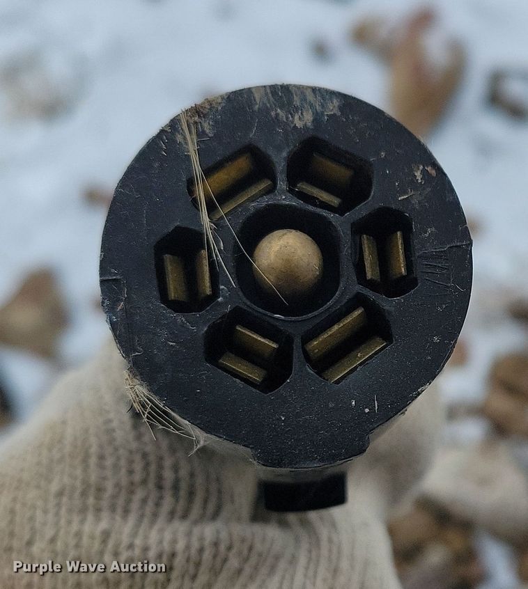 image for item NB9878 2010 Keystone Montana camper