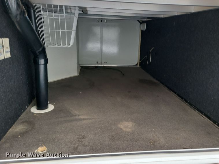 image for item NB9878 2010 Keystone Montana camper