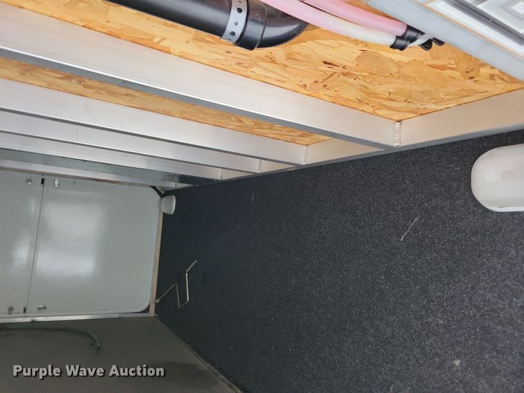 image for item NB9878 2010 Keystone Montana camper