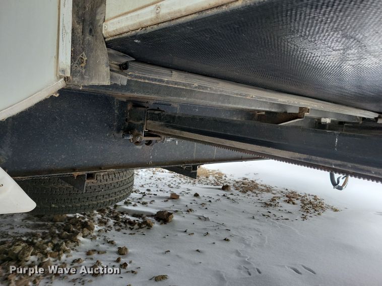 image for item NB9878 2010 Keystone Montana camper