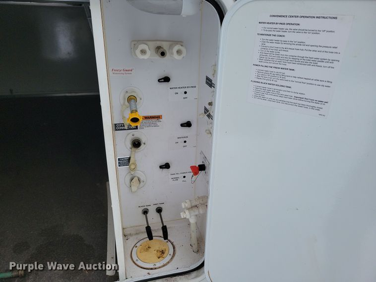 image for item NB9878 2010 Keystone Montana camper