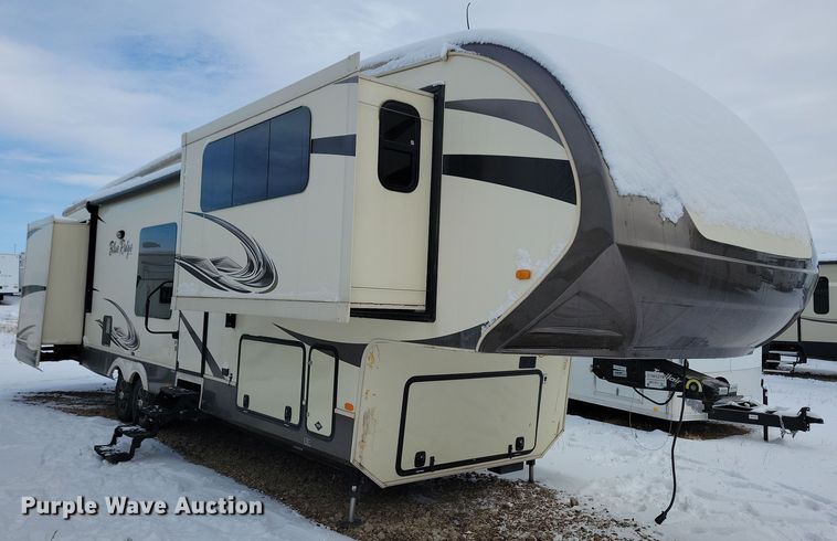 image for item NB9879 2016 Forest River Blue Ridge camper