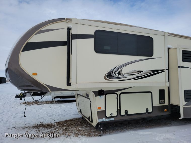 image for item NB9879 2016 Forest River Blue Ridge camper