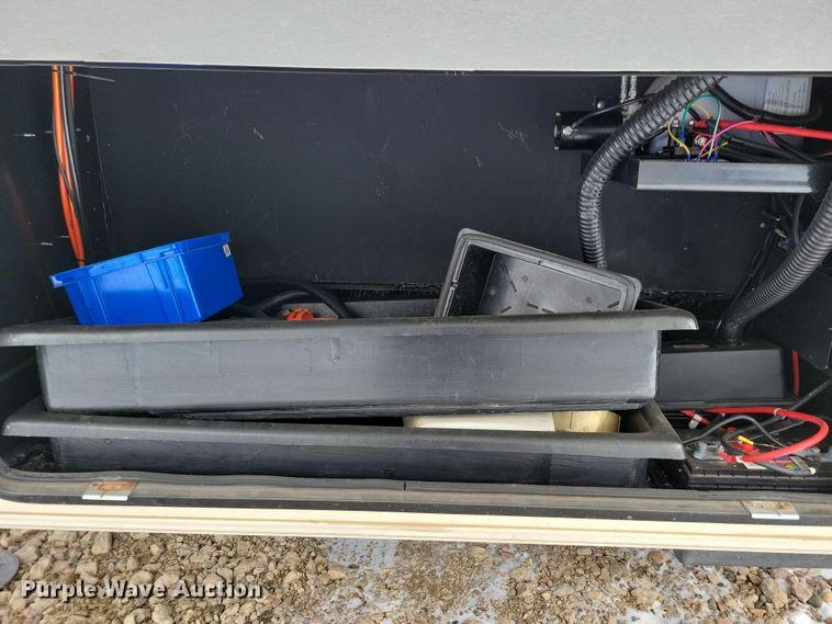 image for item NB9879 2016 Forest River Blue Ridge camper