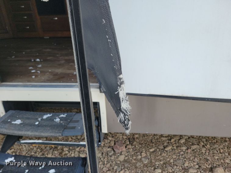 image for item NB9879 2016 Forest River Blue Ridge camper