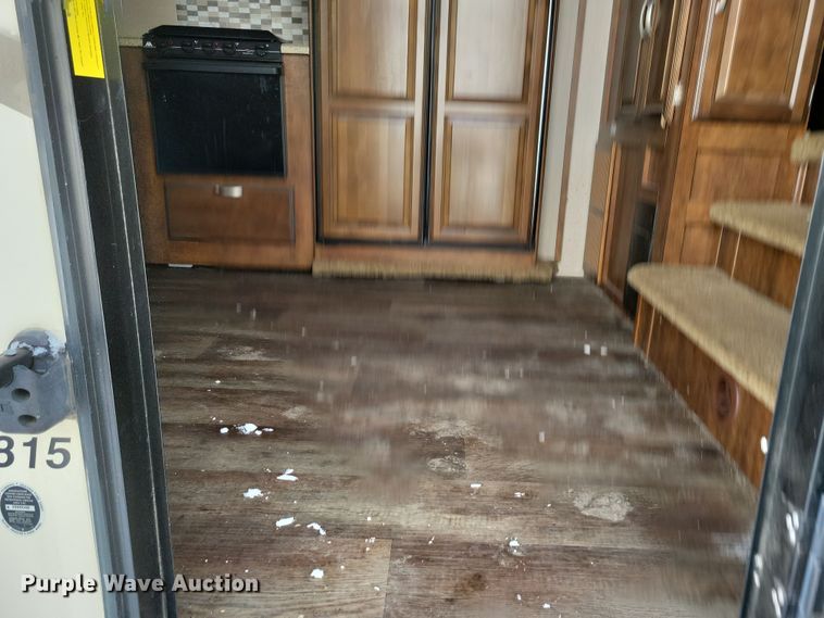 image for item NB9879 2016 Forest River Blue Ridge camper