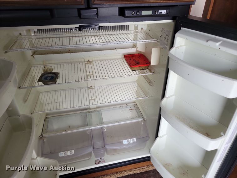 image for item NB9879 2016 Forest River Blue Ridge camper