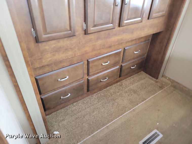 image for item NB9879 2016 Forest River Blue Ridge camper