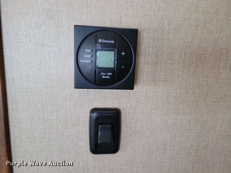 image for item NB9879 2016 Forest River Blue Ridge camper