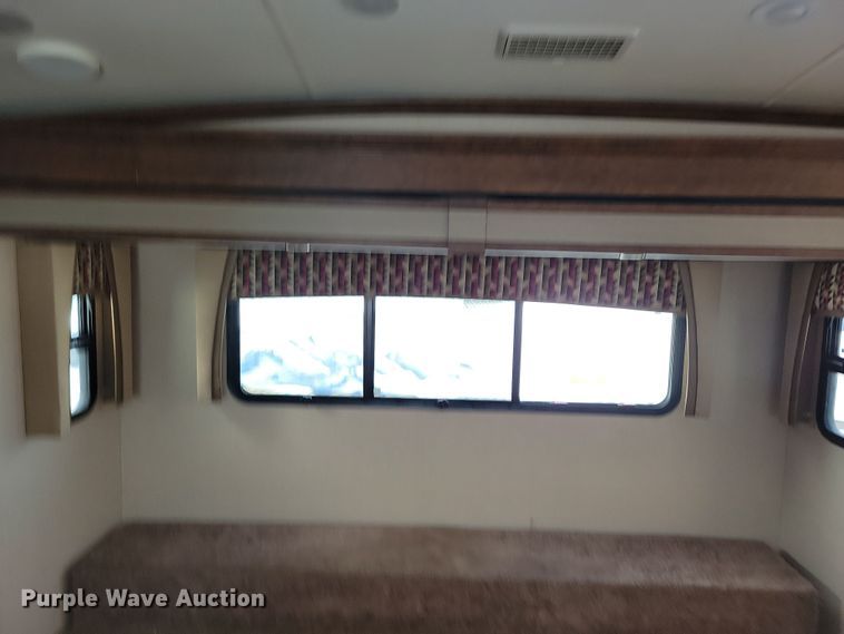 image for item NB9879 2016 Forest River Blue Ridge camper