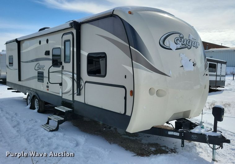 image for item NB9880 2017 Keystone Cougar camper