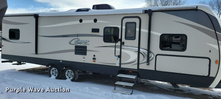 image for item NB9880 2017 Keystone Cougar camper